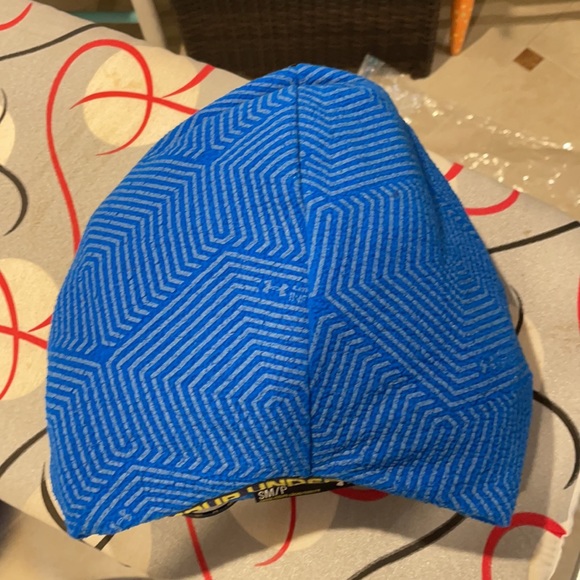 Under Armour loose coupe hoodie - Picture 2 of 4